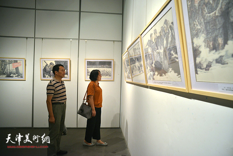 “讲中国故事——第五届全国架上连环画展”天津站开幕。