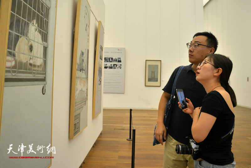 花间逸趣·当代中国花鸟画系列展在天津美术馆开幕。