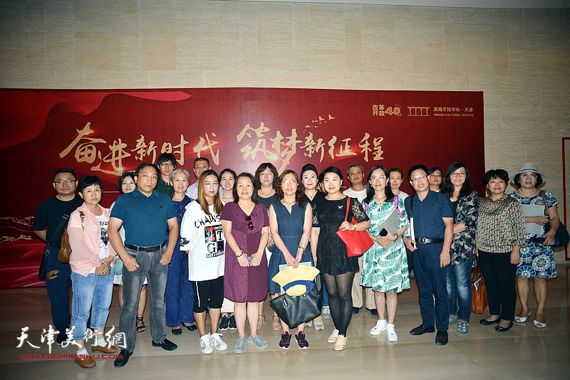 民盟天津市委会举办纪念改革开放40周年美术作品展。