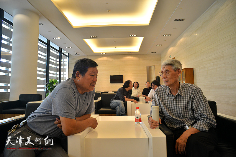 杨德树、郭鸿春在研讨会现场。
