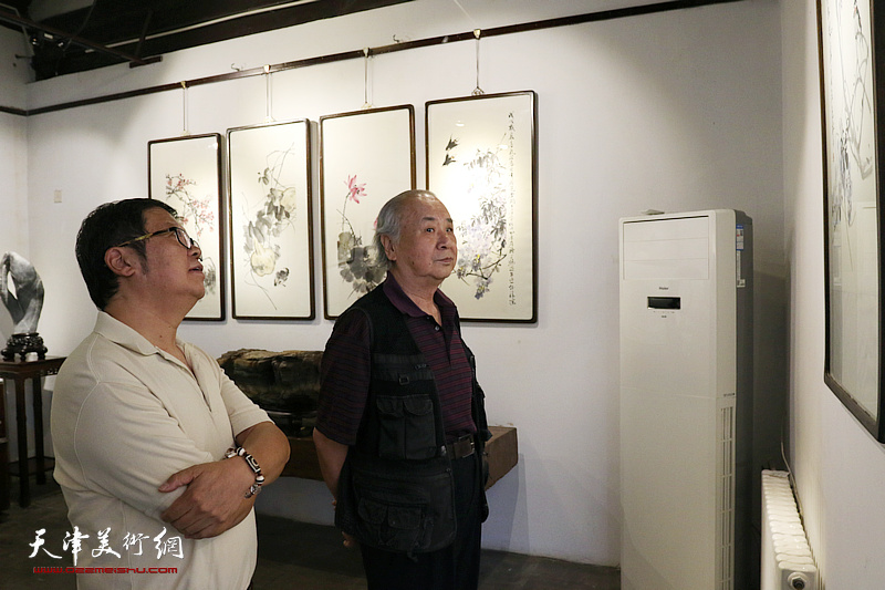 著名画家阮克敏个人作品展