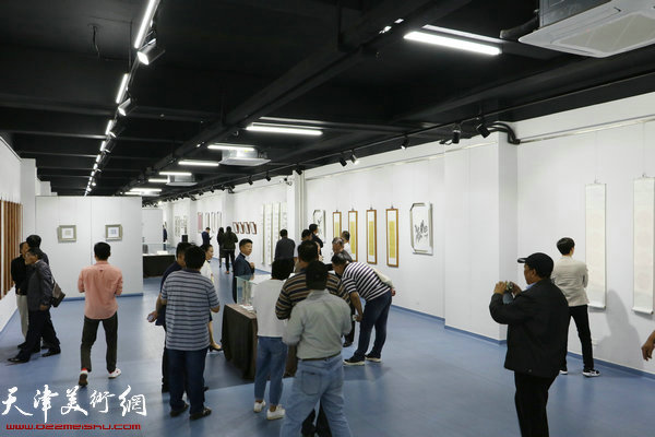 “恒安标准中国梦·王炯智书画篆刻艺术展”展览现场。