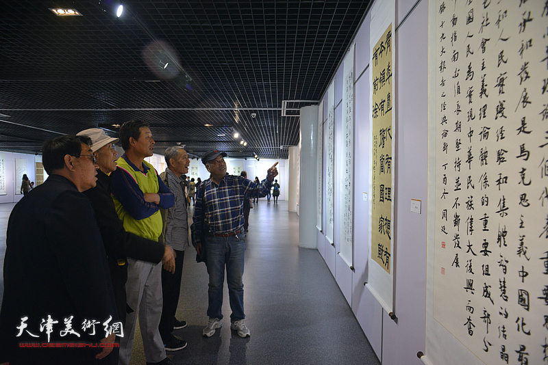 全国书法名家宣传弘扬党的十九大精神作品邀请展现场。