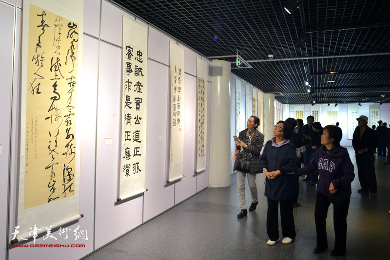 全国书法名家宣传弘扬党的十九大精神作品邀请展现场。