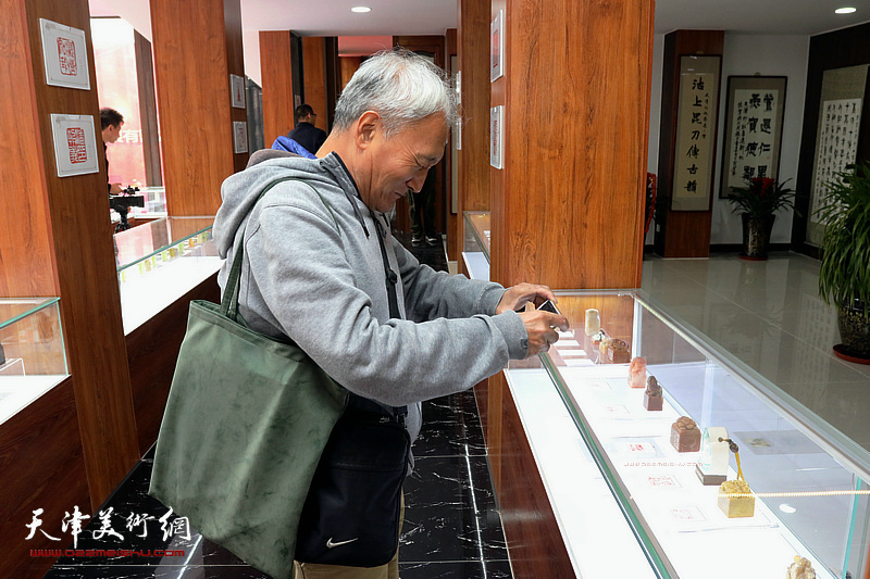 天津印社社员篆刻作品及孙家潭古代官印藏品展