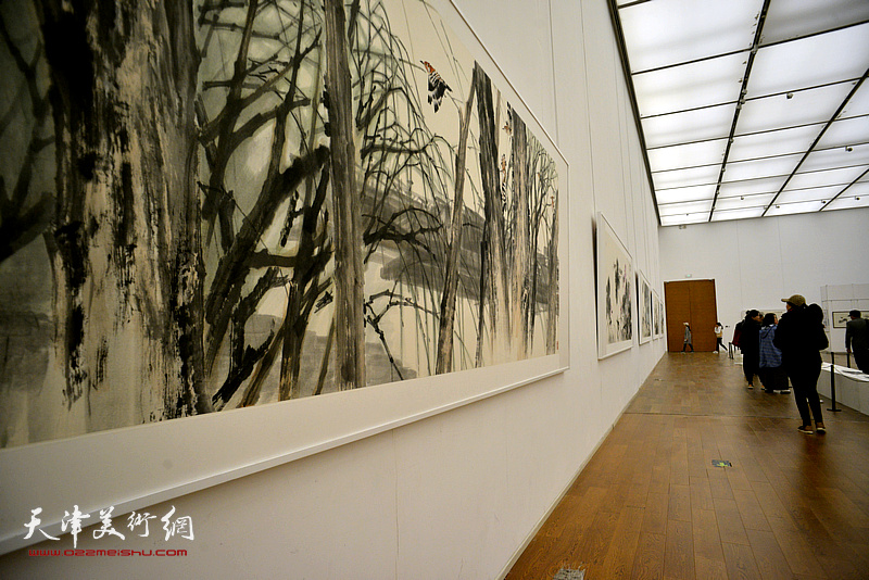 “新时代、新作为——孟庆占书画作品展”现场。