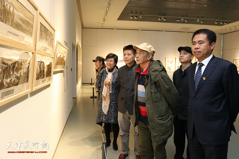 第五届全国架上连环画展在滨海美术馆开幕