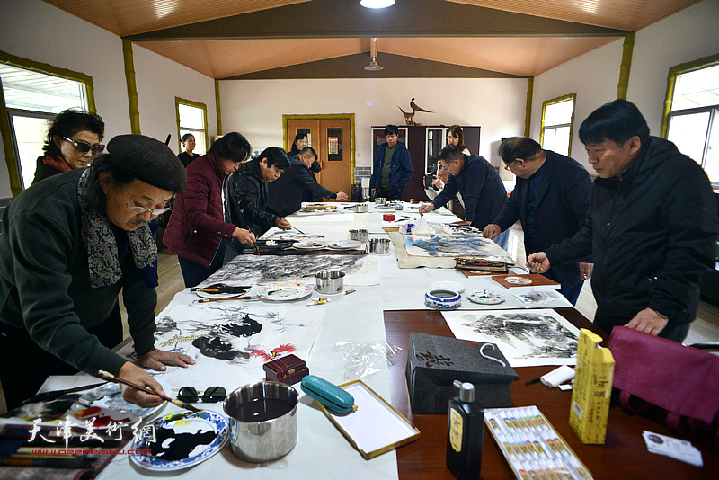 京津鲁书画名家交流会现场。