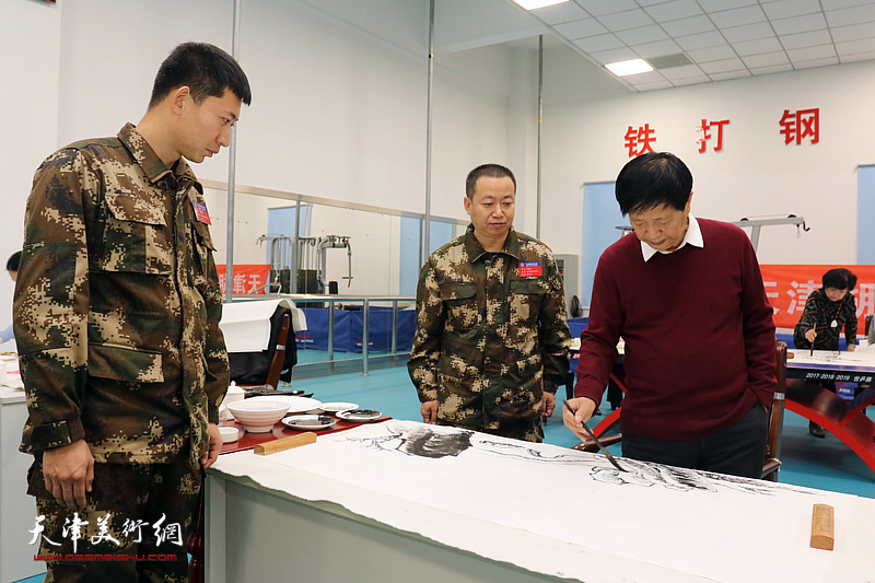 天津湖社画会书画名家走进塘沽消防大队