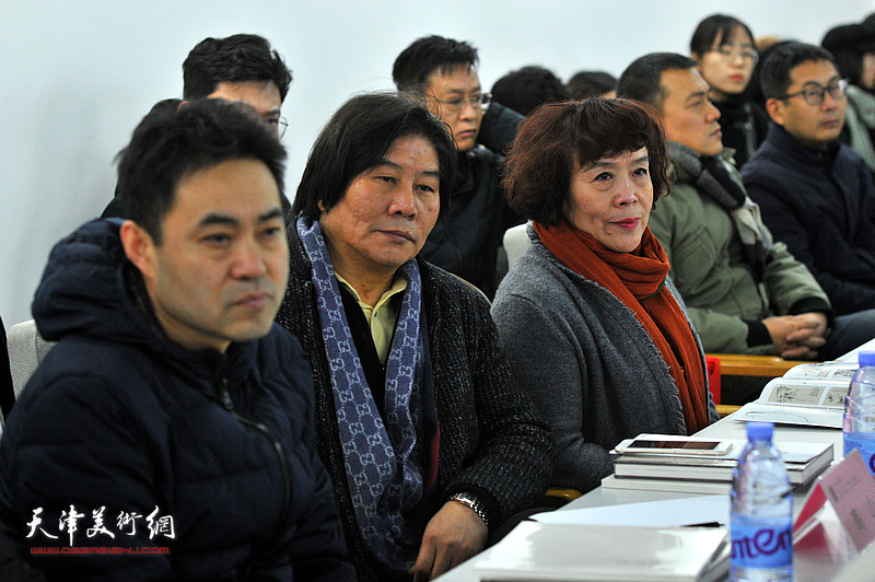 高山、高学年、史玉在研讨会上。