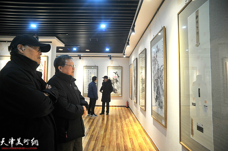 “庆祝改革开放四十周年·2018京津冀三地区优秀书画作品交流展”现场。