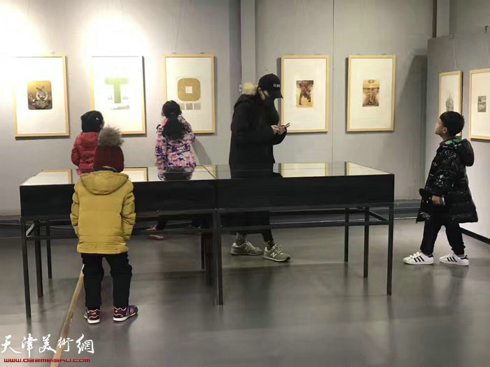 “邂逅经典—中欧版画藏书票艺术展”现场。