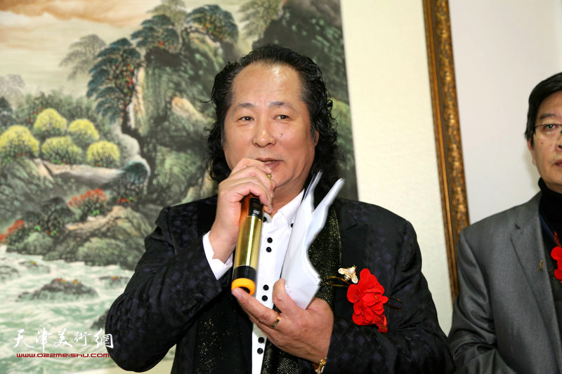 北辰区政协常委,书画家刘长龙主持开幕式
