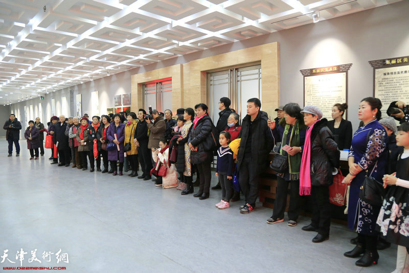 “讴歌新时代”天津市东丽、北辰、津南三区书画联展开幕仪式现场。