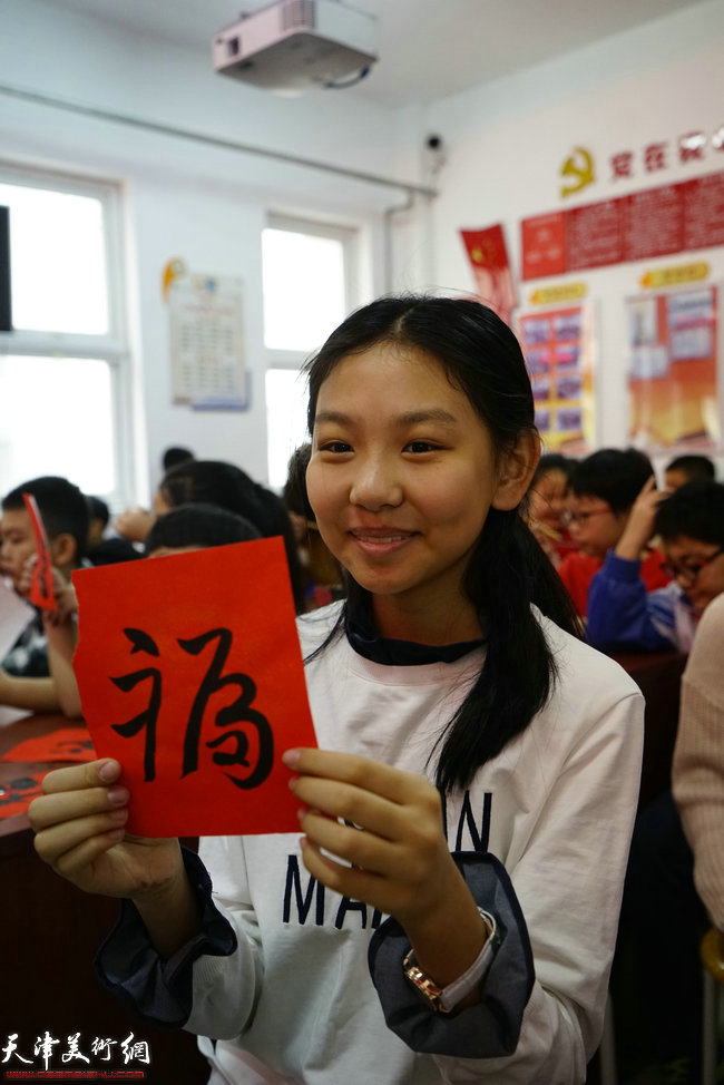 我们的中国梦迎新春系列活动第四场：走进东丽区无瑕街秋霞里社区。