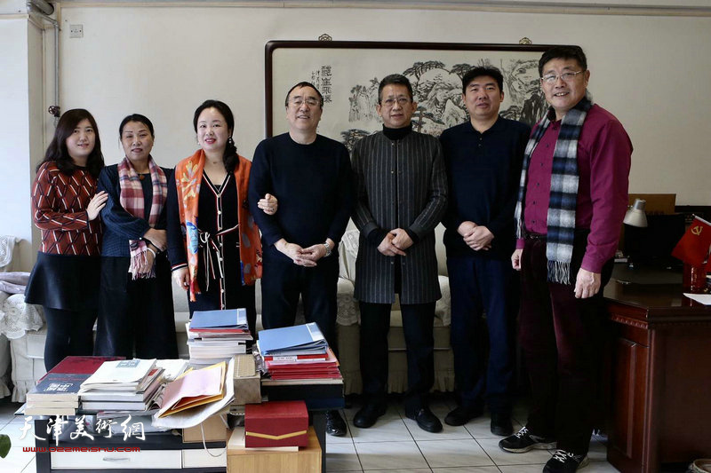 三方合作出版中国首套图文非遗丛书《图说天津非遗》签约。