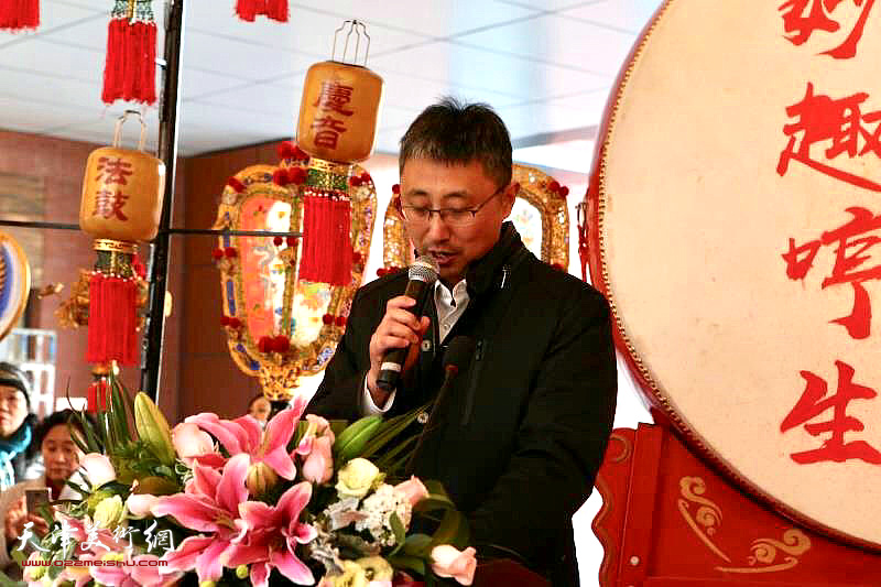 中冶置业天津公司总经理刘国宁在启动仪式上发表讲话