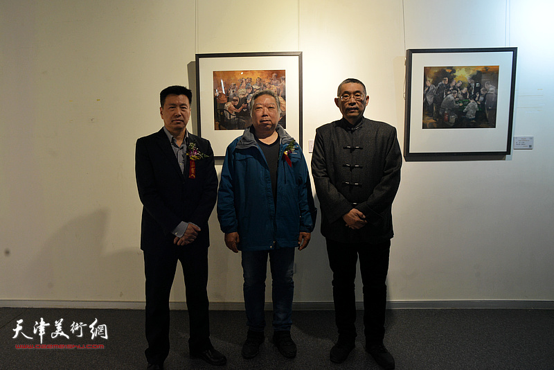 李岩、石增琇、梁学忠在双人展现场。