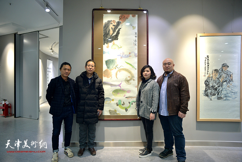 左起：姚铸、祝英军、王霞、宋鹏在交流展现场。