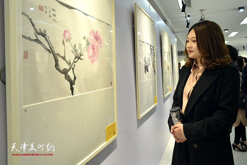 “霍春阳从教五十周年师生作品即墨展”现场。