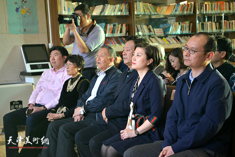 蒋子龙、邢德惠、徐刚、宋杨、王健在活动现场。