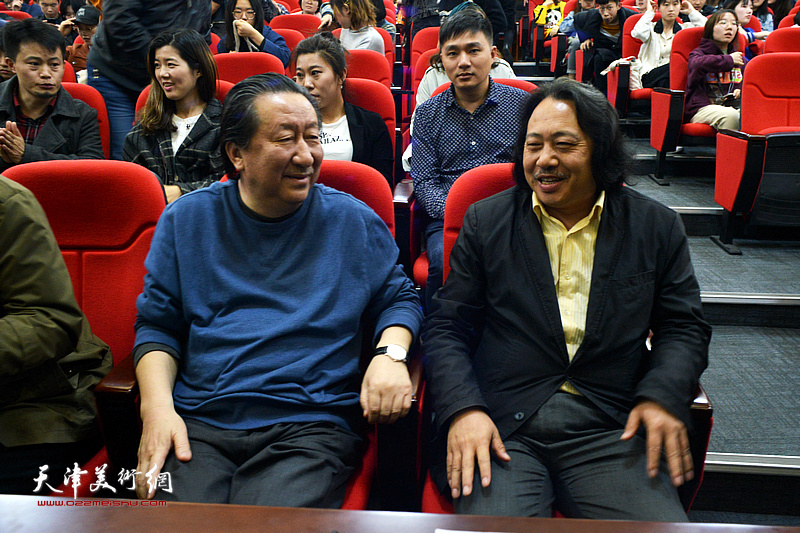 杨晓阳、贾广健在讲座现场。