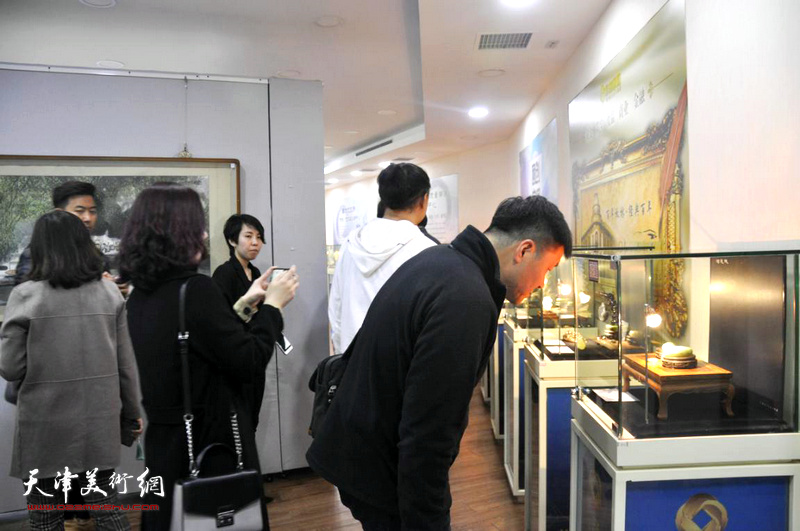 第二届中国·天津“大国工匠”名家书画、艺术品主题展现场。