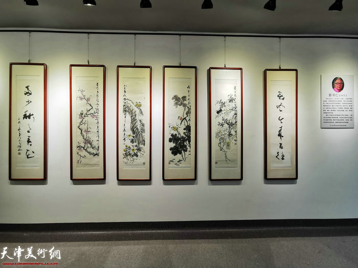 “艺道同行一郭书仁、张大功师生国画作品展”现场。