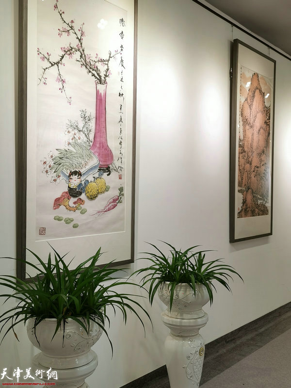 “艺道同行一郭书仁、张大功师生国画作品展”现场。