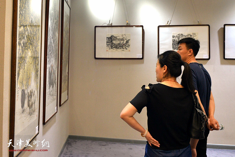 “墨海宝筏”—当代中国画名家学术邀请展现场。