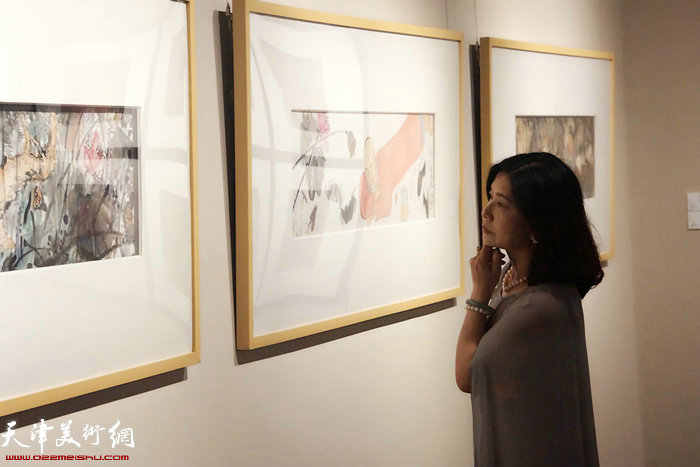 “戏墨听蝉——李旺个人作品展”在珠海圣缘博艺艺术馆开幕。