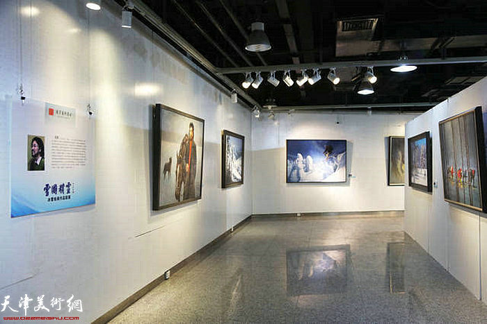 “雪国精灵——冯庆冰雪绘画作品联展”在山西大学美术馆展出。