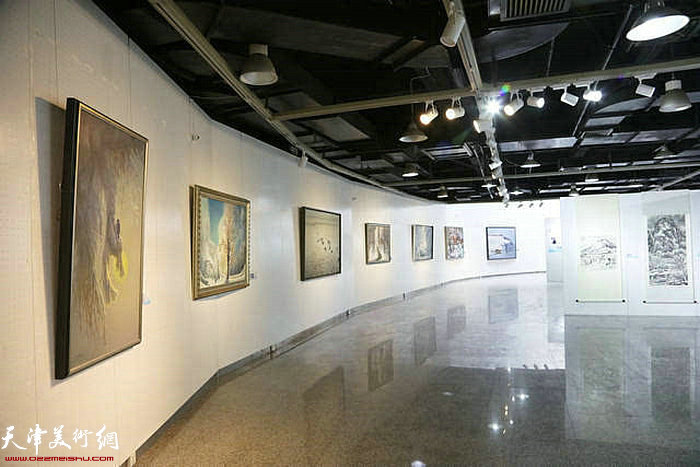 “雪国精灵——冯庆冰雪绘画作品联展”在山西大学美术馆展出。