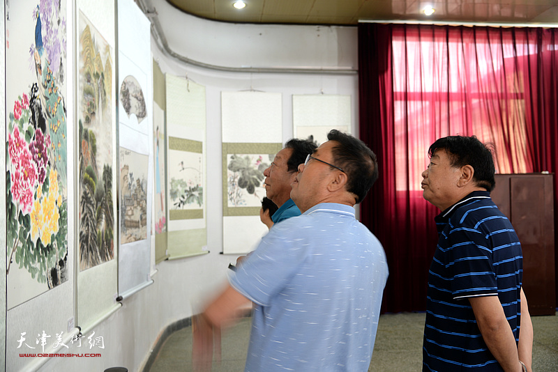 宁河区庆祝建国70周年美术作品展现场。