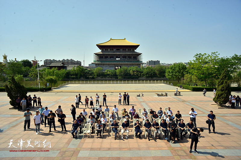 天津巨龙画院2019时贤墨妙—天津名家作品展高唐李苦禅美术馆开幕式现场。