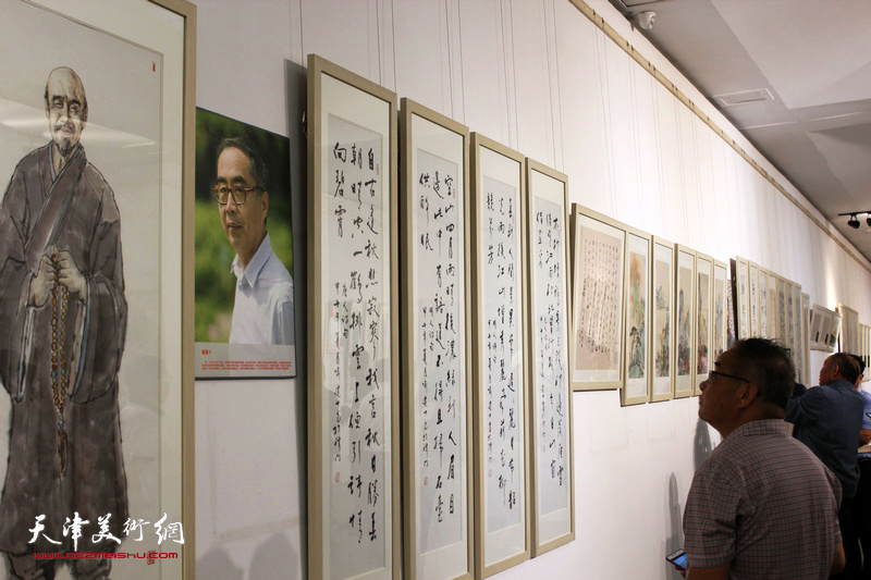 天津巨龙画院2019时贤墨妙—天津名家作品展现场。