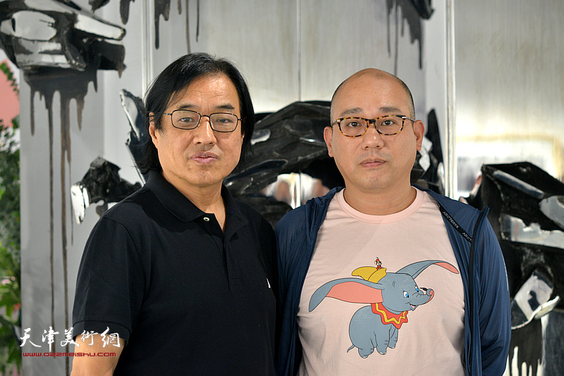 景玉民、恒鑫在展览现场。