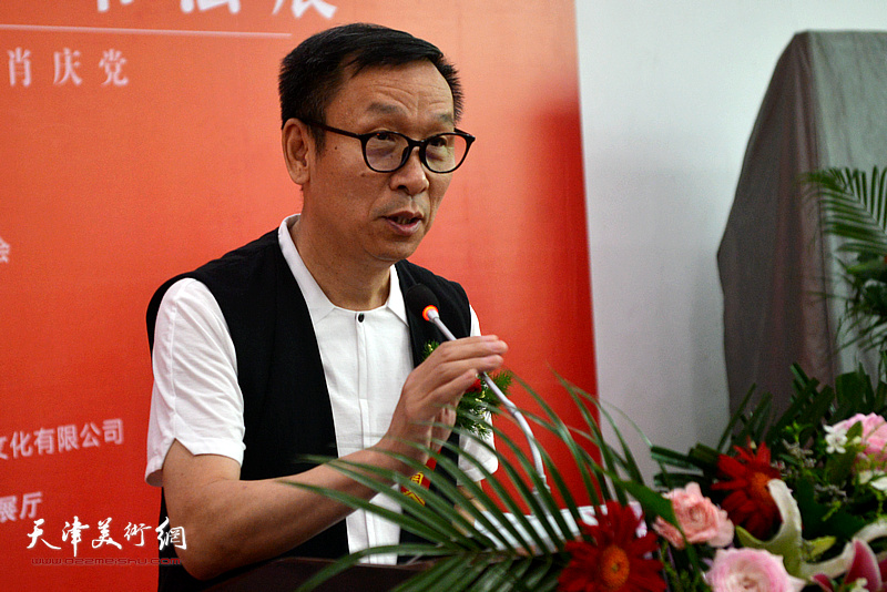 中国书协副主席、天津市文联副主席、天津市书协主席张建会致辞。