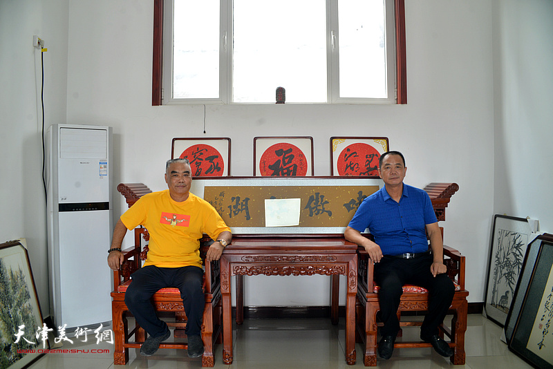 王树江、林德谦在文化交流活动现场。