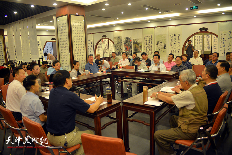 不忘初心 牢记使命——天津市楹联学会召开党员学习专题讨论会