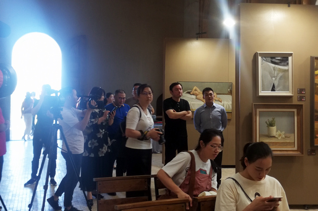 远见——艺术9号油画精选展在中国油画院学术讲堂开幕。