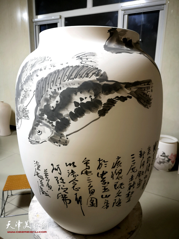 尹沧海的青花瓷画坯。