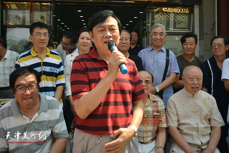 天津美术家协会副主席琚俊雄致辞。