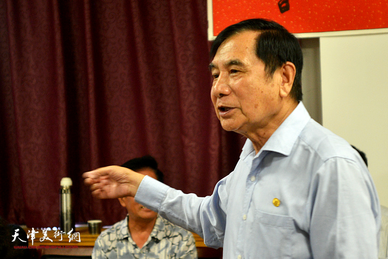 老会长王振中发言回顾总结了过去五年的取得的成绩。