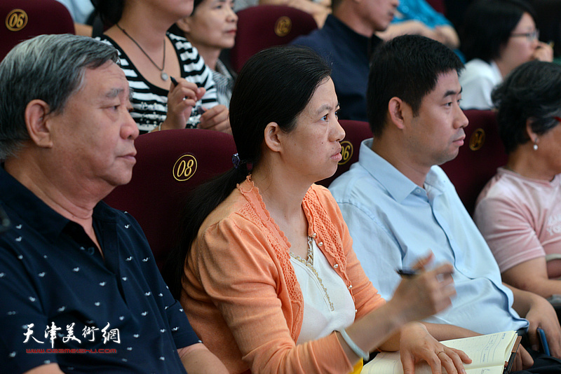 蒋子龙文学馆揭牌暨首场公益文学讲座活动现场。