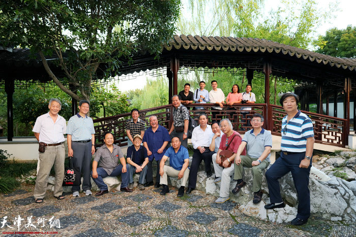 天津书画家出席“全国首届阳澄湖艺术节暨第四届沈周文化节”活动。