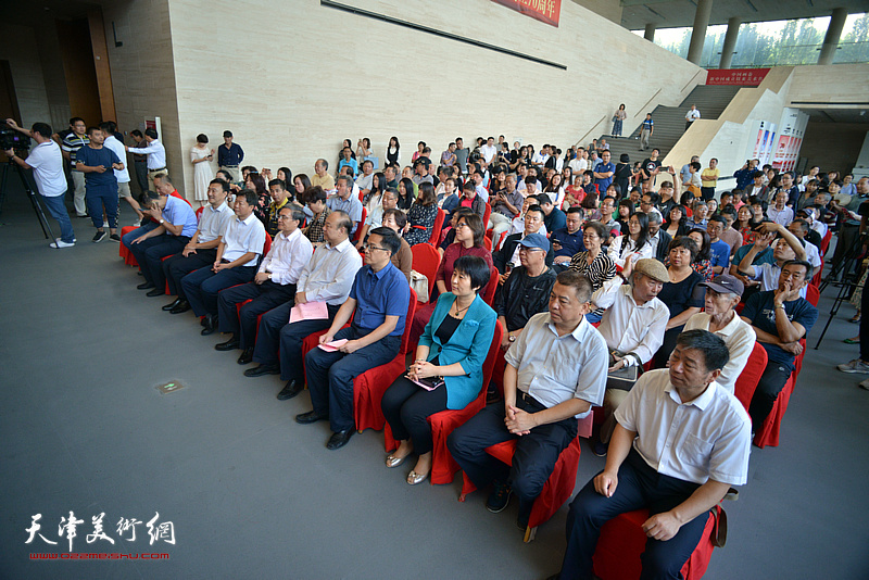 “不忘初心 方得始终”—学习用典书画展9月27日在天津美术馆开幕。