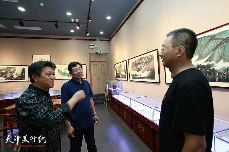 庆祝新中国成立70周年 著名山水画家高杰中国画精品展在沧州市雨来轩开展