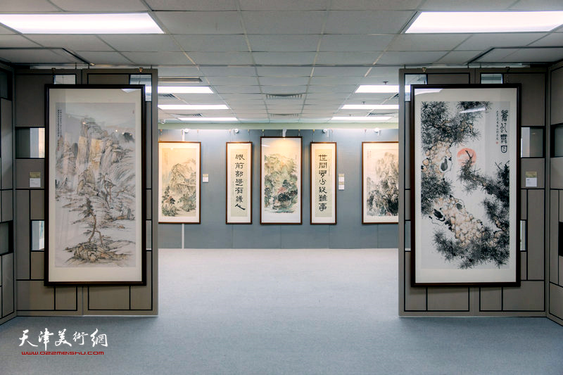 “珍视和谐——杨维书画篆刻作品展”现场。