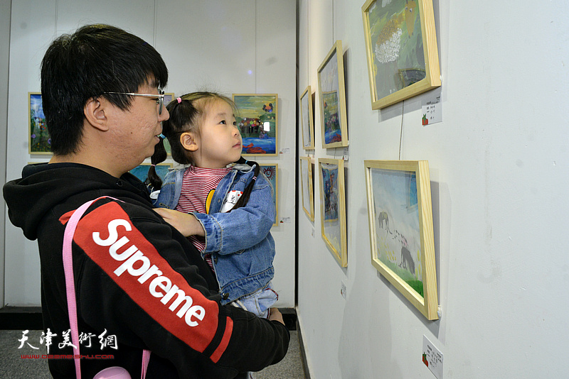 “消失的动物”大型环保主题艺术创作展现场。